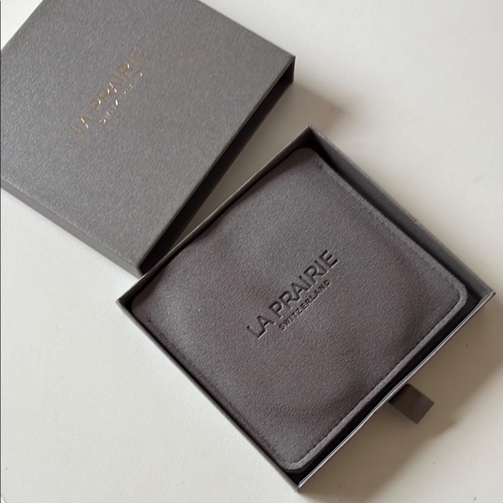 La Prairie face sculpturing tool